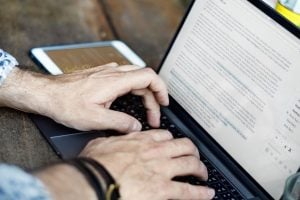 How to Write a Paragraph in 2017 (Yes, the Rules Have Changed)