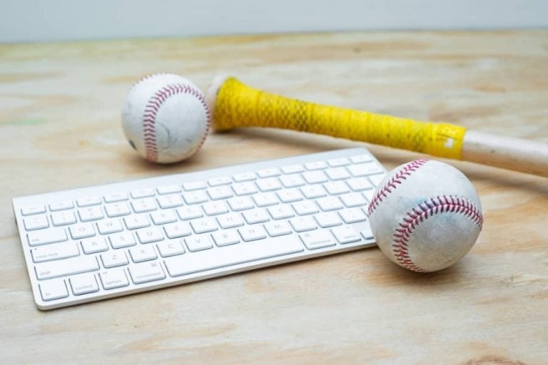 15 Winning Places for Beginners to Score Sports Writing Jobs