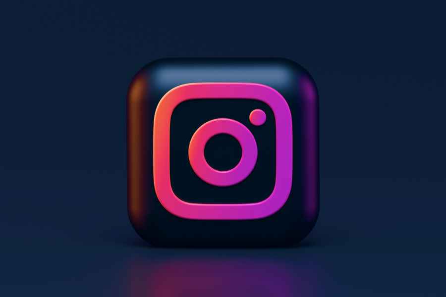 instagram icon on black background