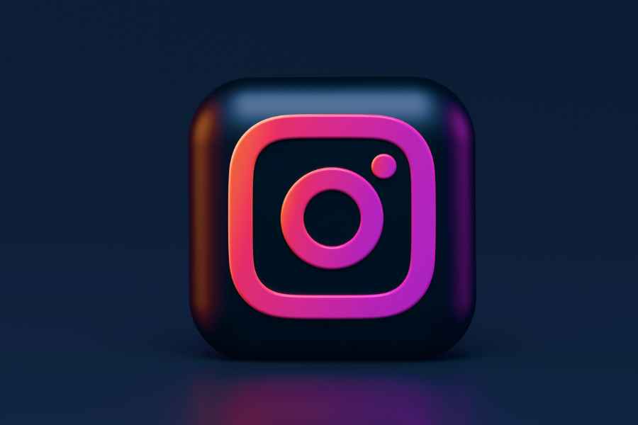 an instagram icon on a rounded block